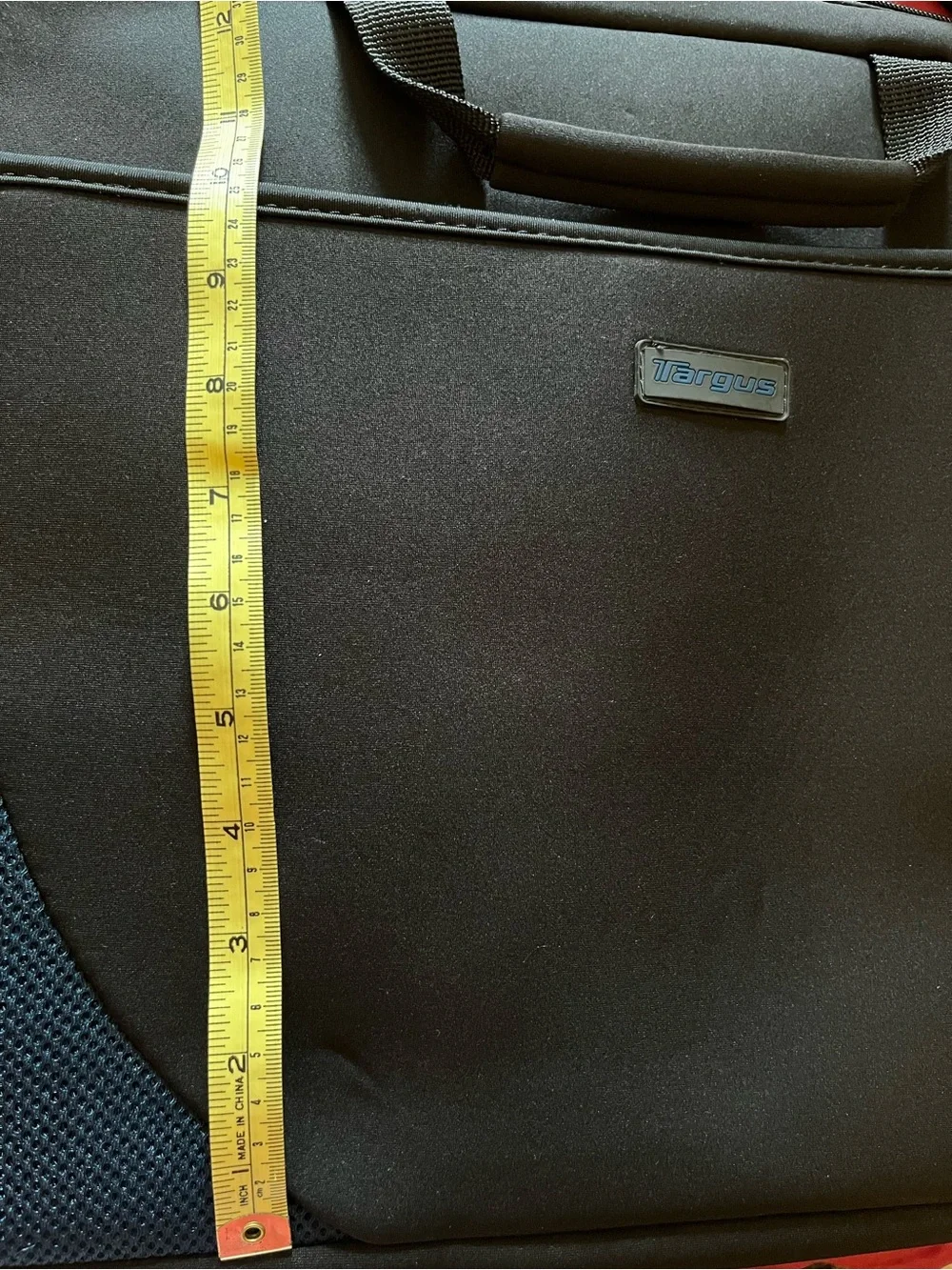 Targus Black Laptop Messenger Bag- Padded